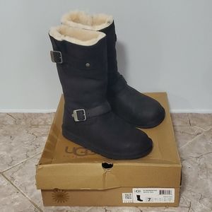 Brand New Ugg W Kensington Black boots
